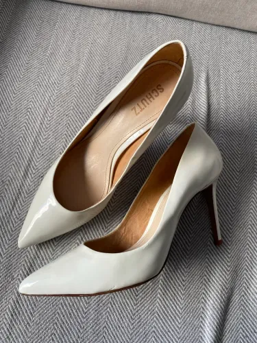 Scarpin Schutz