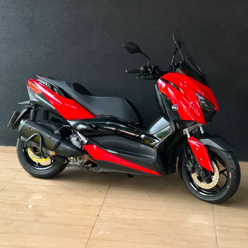 YAMAHA XMAX 250 2023