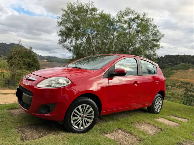 Fiat Palio Attractive 1.0 EVO Fire Flex 8V 5P 2013