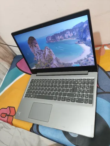Lenovo i5 10° geração tela de 15.6 + SSD + 8GB
