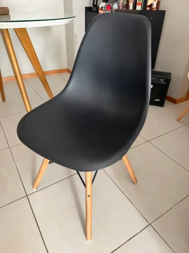 Cadeira Eames