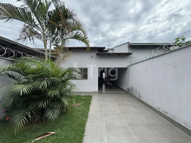 Casa Térrea com 3 Quartos Setor Moinho dos Ventos | Goiânia
