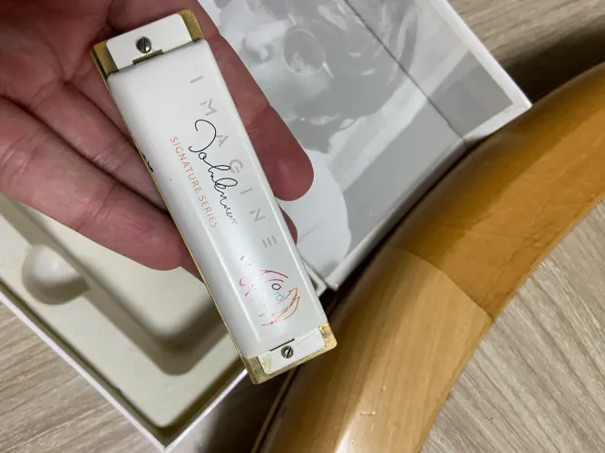 Gaita de Boca Hohner - Série Especial John Lennon