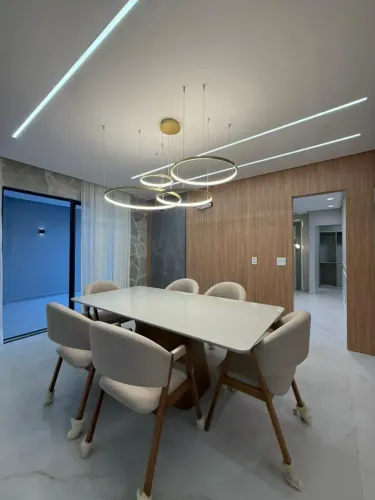 Vendo linda casa no Cohaserma, 3 suites, área gourmet com piscina.