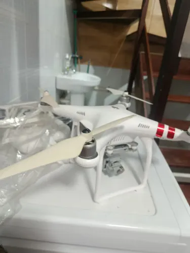 Drone DJI e 321 com defeito