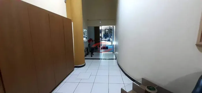 Apartamento 2 quartos próximo ao comércio.