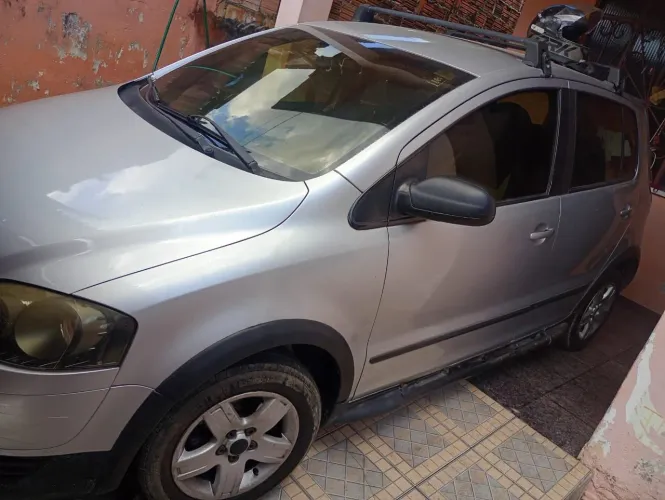 Volkswagen Fox Sunrise 1.0 MI Total Flex 8V 5P 2010