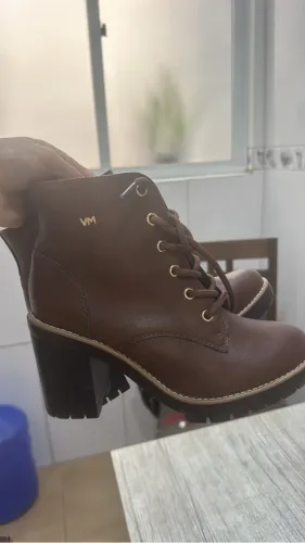 Botinha cano curto