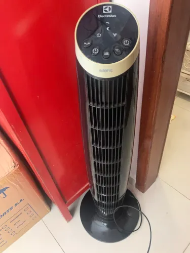 Ventilador de Torre Eletrolux TFV10 3 Velocidades 220vts