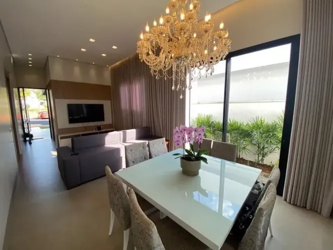 Casa à venda no Condomínio Varanda Sul em Uberlândia