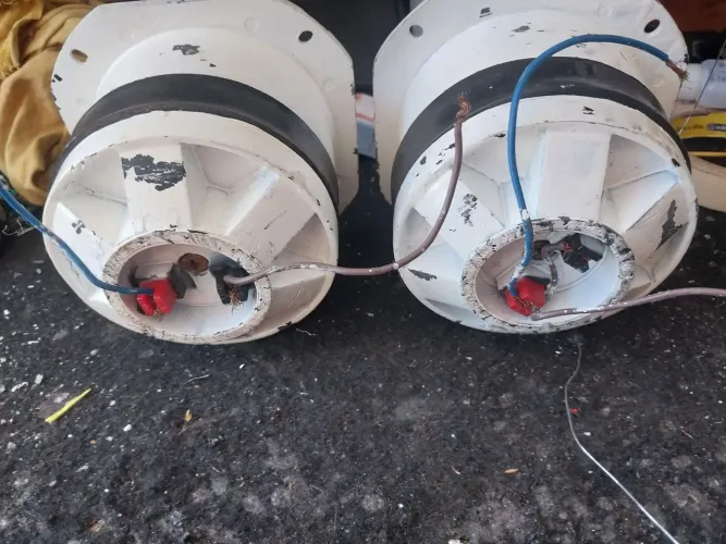 Vendo um pa de tuita inor st 600 