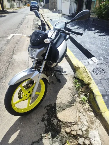 Vendo essa factor Dx 2025 aceito moto até 6mil