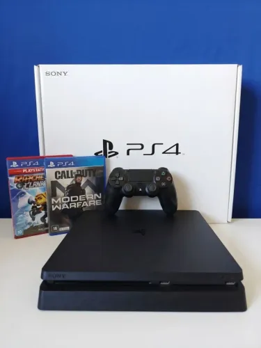 PS4 slim + 15 jogos
