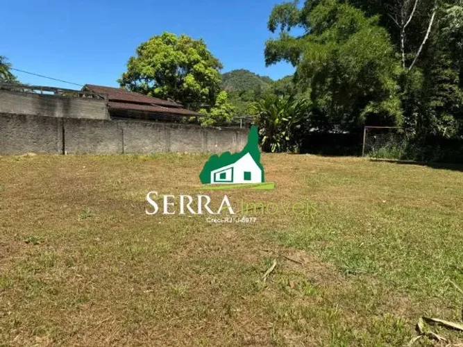 Terreno a venda no Centro de Guapimirim
