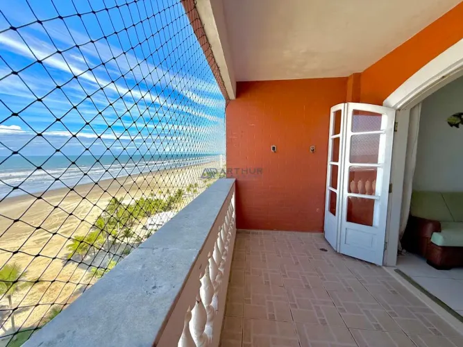 Apartamento à venda em Praia Grande no bairro Vila Tupi
