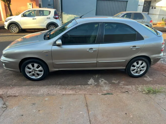 Fiat Brava HGT 1.8 MPI 16V 4P 2002