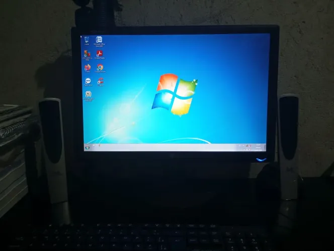 PC COMPLETO+MONITOR-Leia a descrição..