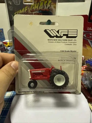 Trator de brinquedo vintage branco equipamento agrícola Cockshutt 1855 escala 1/64 raro
