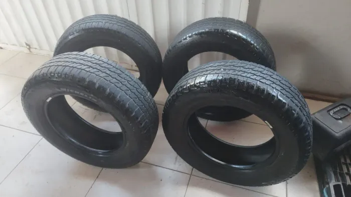Pneus 215/65r16 Michelin ltx force