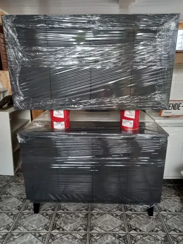 Jogo de armário preto novo 