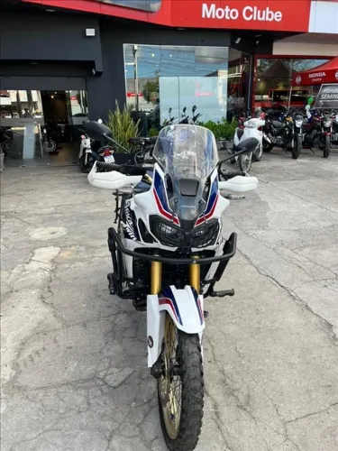 ÁFRICA TWIN 1000