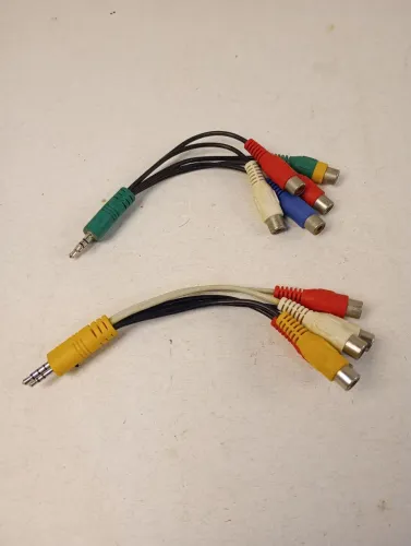 Kit com 2 Cabos Adaptadores P2 para RCA (AV) - Bom Estado