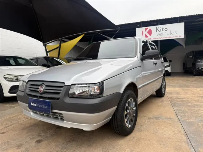 Fiat Uno Mille Grazie 1.0 Fire Flex 8V 4P 2013