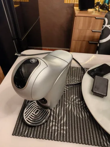 Cafeteira Nescafé Dolce Gusto Genio S Touch Prata