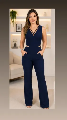 Macacão azul marinho feminino