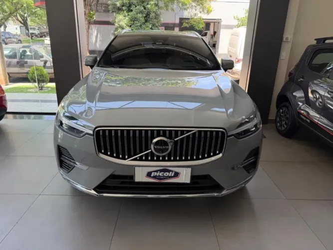 Volvo XC-60 T-8 Ultimate 2.0 AWD (híbrido) 2024