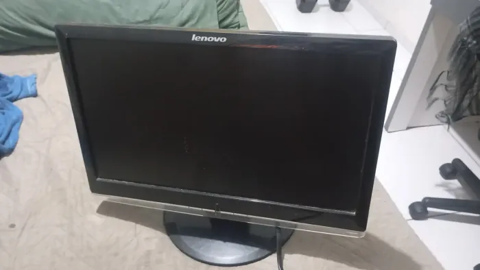 MONITOR LENOVO 19 POLEGADAS