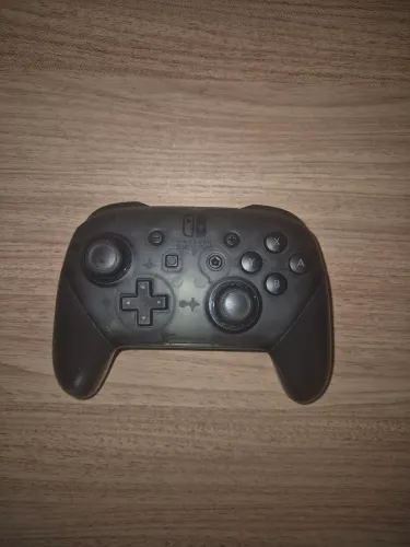 Controle Pro controller Nintendo Switch Sem Fio Bluetooth Ergonomico e Preto