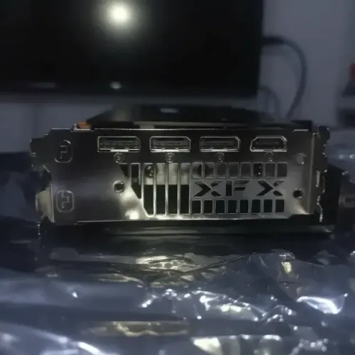 AMD Radeon RX 7700XT 12GB GDDR6