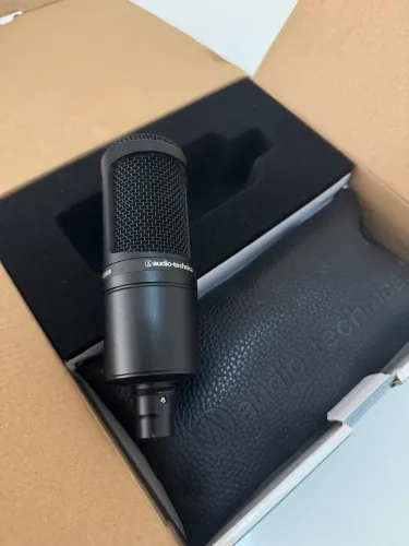 Microfone AT 2020 Audio Technica + Pop Filter
