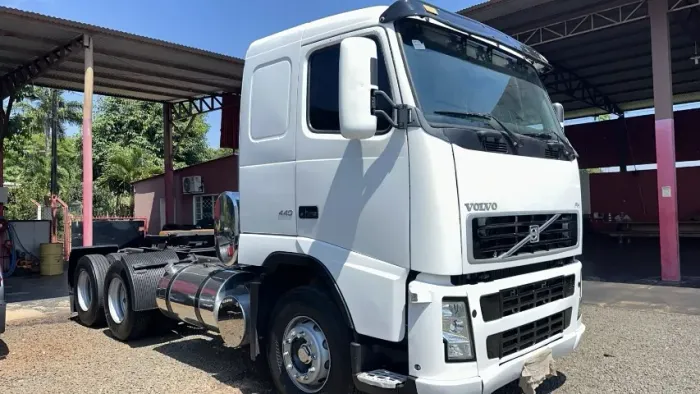 Volvo FH440 2008 6x2 Cavalo Mecânico