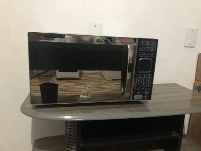 Micro-ondas Espelhado Philco 20L