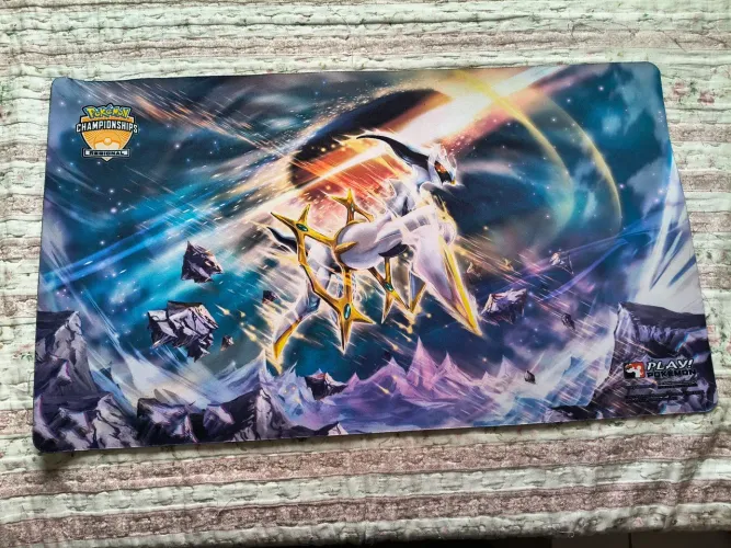 Playmat Pokémon Regional SP 2022 - Arceus - NOVO ORIGINAL
