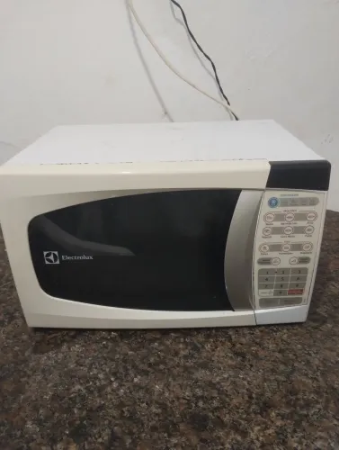 Microondas Eletrolux todo perfeitamente
