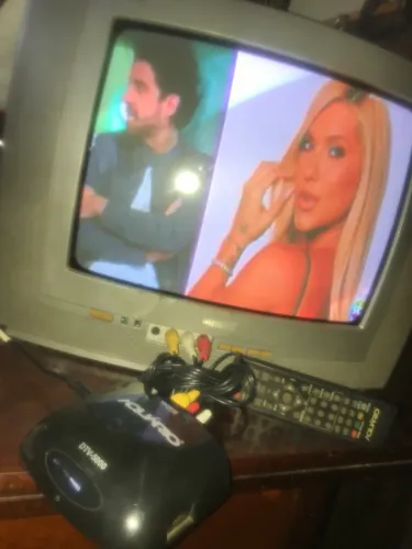 Tv 14 com conversor
