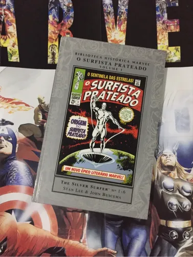 HQ BIBLIOTECA HISTÓRICA MARVEL O SURFISTA PRATEADO