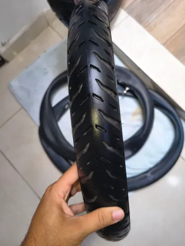 2 Pneu e 2 câmaras moto pop,Biz e jet