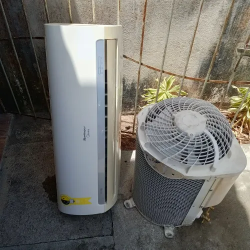 Vendo ar condicionado 12000 bhtus