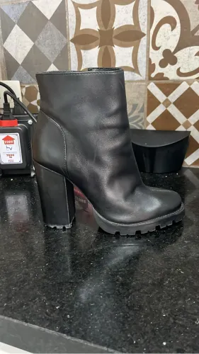 Bota tratorada Schutz