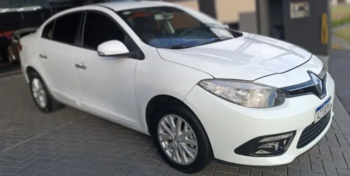 Renault Fluence Sed. Dyn. Plus 2.0 16V Flex Aut. 2015
