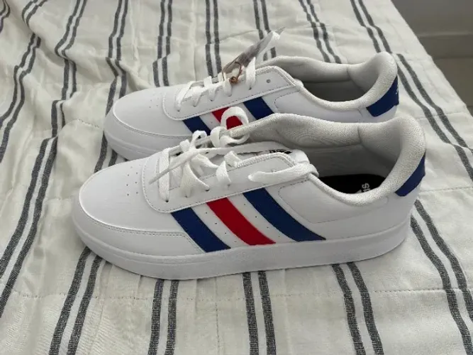 Vendo tenis adidas original tamanho 42