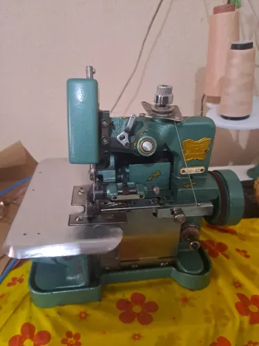 Máquina de custura