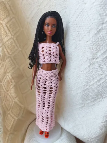 Roupa de boneca Barbie em crochê 