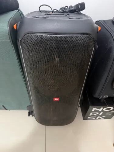 Jbl party box 710