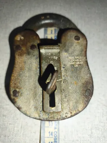 Cadeado Antigo da marca britânica Walsall Locks & Cart Gear Ltd