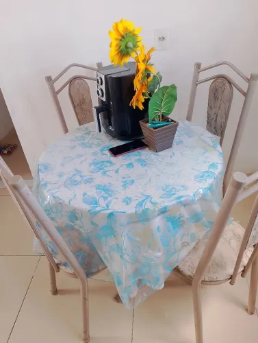 250 mesa de quatro cadeiras